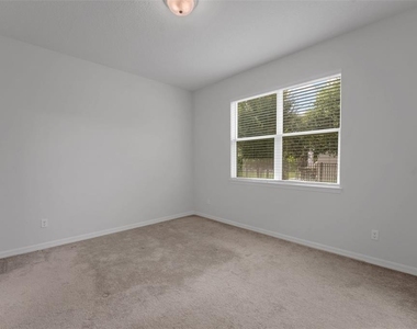 5160 Chickadee Street - Photo Thumbnail 12