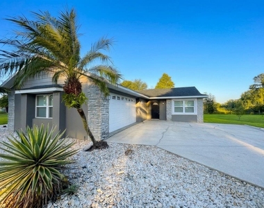 206 Van Lakes Boulevard - Photo Thumbnail 1