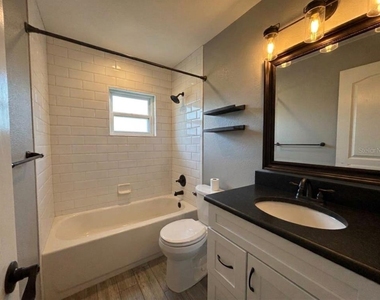 206 Van Lakes Boulevard - Photo Thumbnail 14