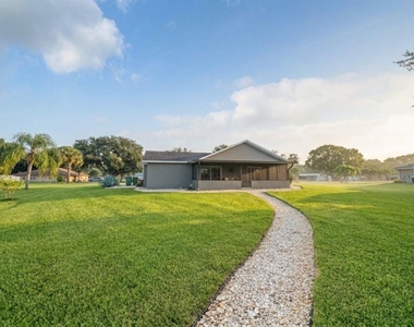 206 Van Lakes Boulevard - Photo Thumbnail 21
