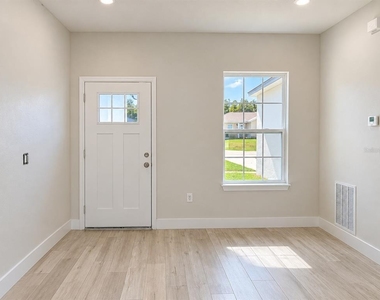 16895 Sw 50th Circle - Photo Thumbnail 2