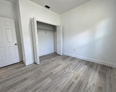 16895 Sw 50th Circle - Photo Thumbnail 16