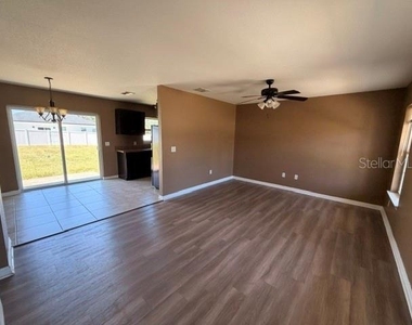 8121 Sw 128th Loop - Photo Thumbnail 2