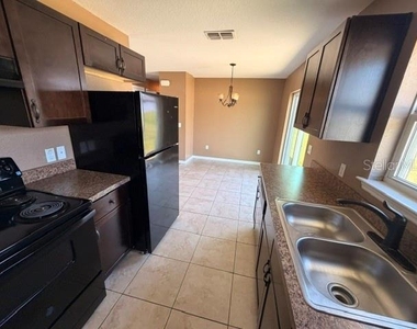 8121 Sw 128th Loop - Photo Thumbnail 14
