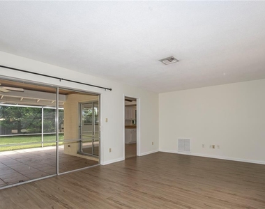 408 London Road - Photo Thumbnail 5