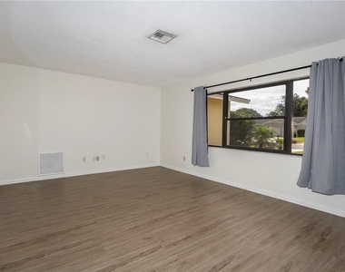 408 London Road - Photo Thumbnail 4