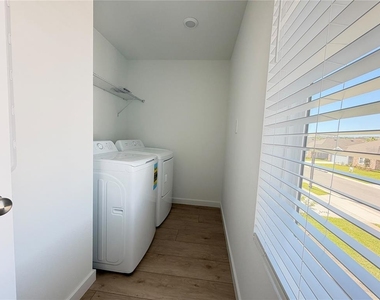 3140 Rockwood Way - Photo Thumbnail 16