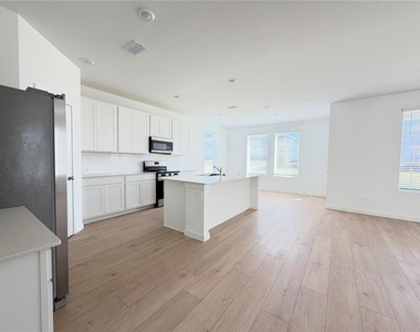 3140 Rockwood Way - Photo Thumbnail 8