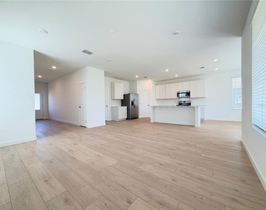 3140 Rockwood Way - Photo Thumbnail 10