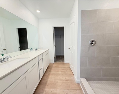 3140 Rockwood Way - Photo Thumbnail 15