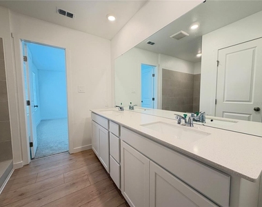 3140 Rockwood Way - Photo Thumbnail 25