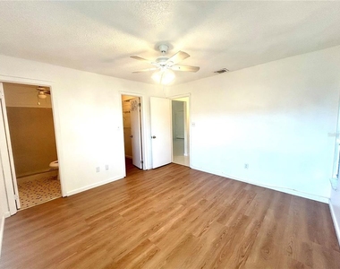 3005 Casselwood Street - Photo Thumbnail 5