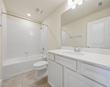 5586 Pineland Run - Photo Thumbnail 20