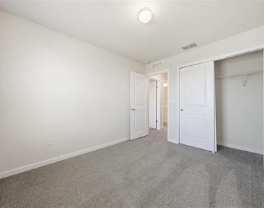 5586 Pineland Run - Photo Thumbnail 25