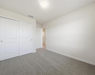 5586 Pineland Run - Photo Thumbnail 27