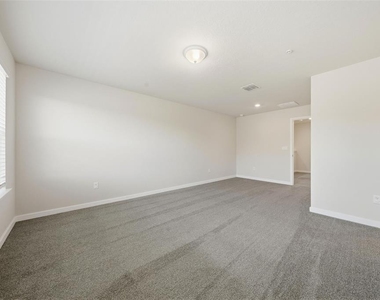5586 Pineland Run - Photo Thumbnail 15