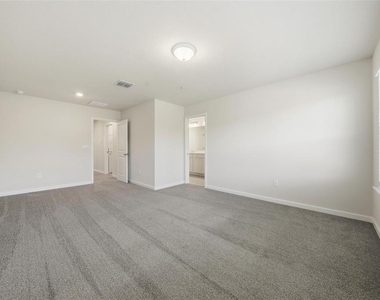 5586 Pineland Run - Photo Thumbnail 13