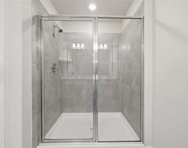 5586 Pineland Run - Photo Thumbnail 18