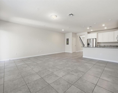 5586 Pineland Run - Photo Thumbnail 8