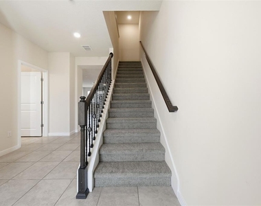 5586 Pineland Run - Photo Thumbnail 11