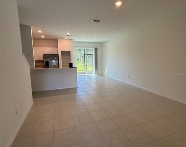 10983 65th Terrace E - Photo Thumbnail 5