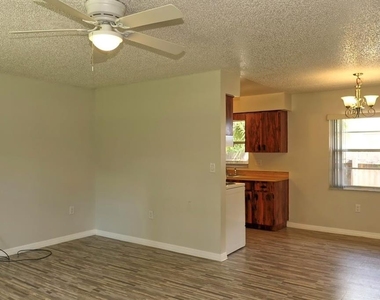 1111 Morris Avenue - Photo Thumbnail 2