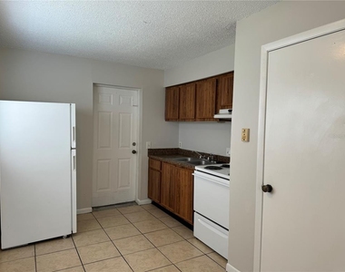 38731 Alston Avenue - Photo Thumbnail 5