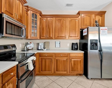 11326 Cypress Trail Drive - Photo Thumbnail 7