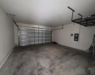 2488 Ribbon Fall Avenue - Photo Thumbnail 23