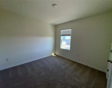 2488 Ribbon Fall Avenue - Photo Thumbnail 14