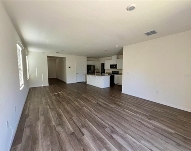 2488 Ribbon Fall Avenue - Photo Thumbnail 4