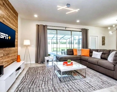 2414 Dubai Street - Photo Thumbnail 13