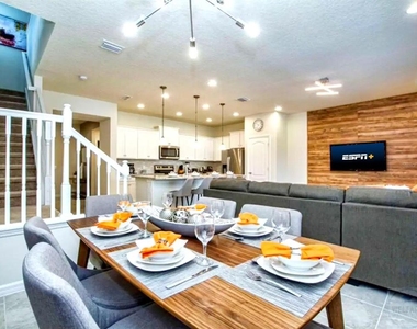 2414 Dubai Street - Photo Thumbnail 5