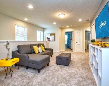 2414 Dubai Street - Photo Thumbnail 25