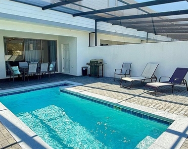 2414 Dubai Street - Photo Thumbnail 2