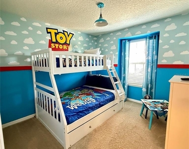 2414 Dubai Street - Photo Thumbnail 23