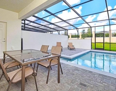 2414 Dubai Street - Photo Thumbnail 1