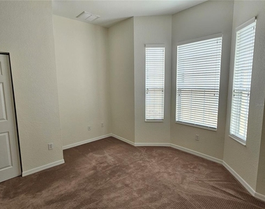 110 Triano Circle - Photo Thumbnail 44