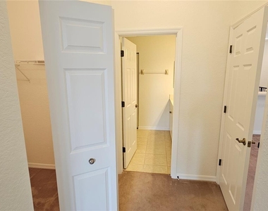 110 Triano Circle - Photo Thumbnail 35