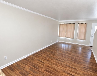 630 Sw 10th Lane - Photo Thumbnail 1