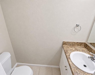 630 Sw 10th Lane - Photo Thumbnail 5