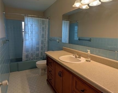 2469 Broadvue Avenue - Photo Thumbnail 20