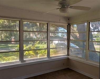 2469 Broadvue Avenue - Photo Thumbnail 23