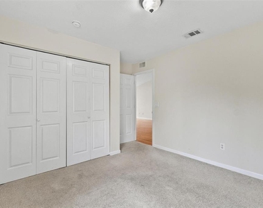 6 Plateau Place - Photo Thumbnail 28