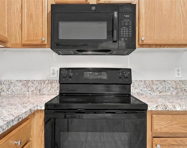 6 Plateau Place - Photo Thumbnail 15