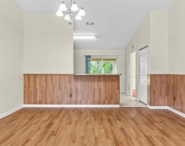 6 Plateau Place - Photo Thumbnail 9