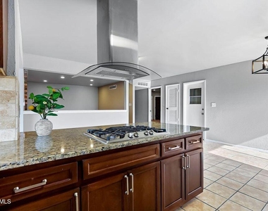 17001 Darrington Road - Photo Thumbnail 12