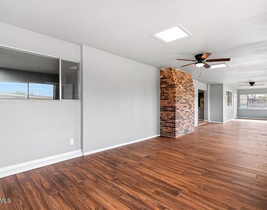 17001 Darrington Road - Photo Thumbnail 13