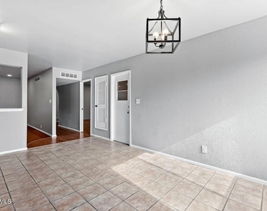 17001 Darrington Road - Photo Thumbnail 7