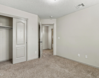 14308 Woods Point Avenue - Photo Thumbnail 14